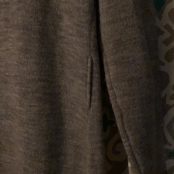 Cable Knit long Sweater - Picture 4 of 4